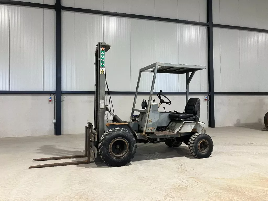 te koop ausa CE11 ruwterrein heftruck