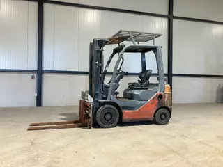 te koop toyota diesel heftruck 02-8FDF18