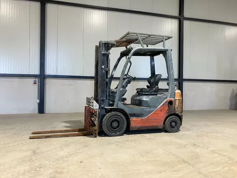 te koop toyota diesel heftruck 02-8FDF18