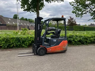 Toyota elektrische heftruck 8FBE18T