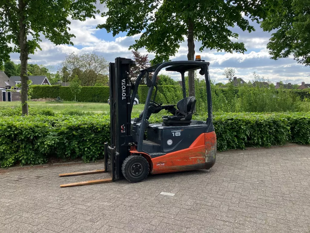 Toyota koop toyota elektrische heftruck 8FBE18T