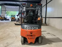 Toyota 8FBMKT20 elektrische heftruck Foto