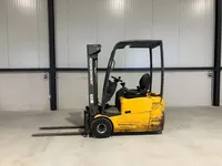 Jungheinrich EFG 115 elektrische heftruck Foto
