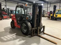 Manitou MH 20-4T buggie ruwterrein heftruck Foto