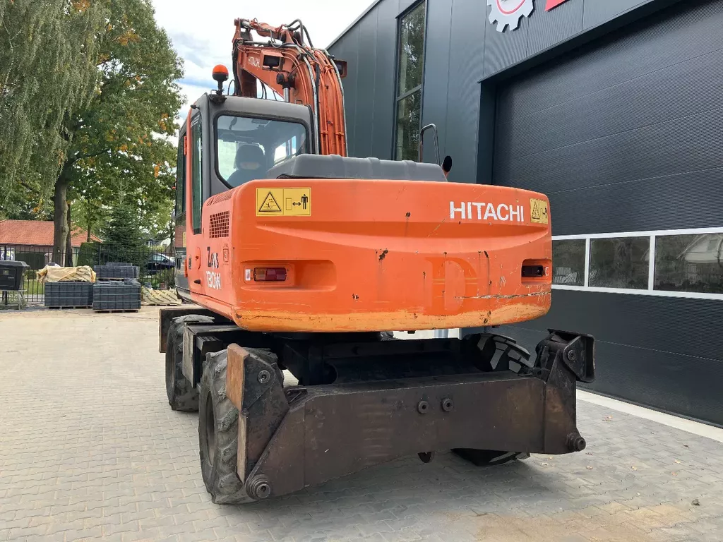 Hitachi ZX130W mobiele kraan/graafmachine Hitachi ZX130W mobiele kraan/graafmachine