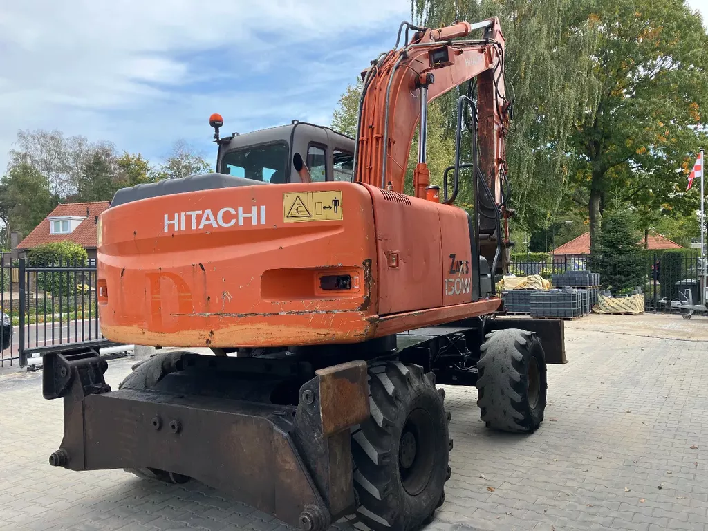 Hitachi ZX130W mobiele kraan/graafmachine Hitachi ZX130W mobiele kraan/graafmachine