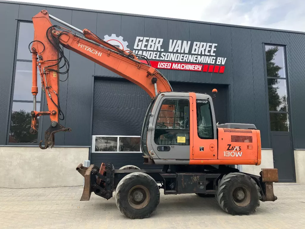 Hitachi ZX130W mobiele kraan/graafmachine Hitachi ZX130W mobiele kraan/graafmachine