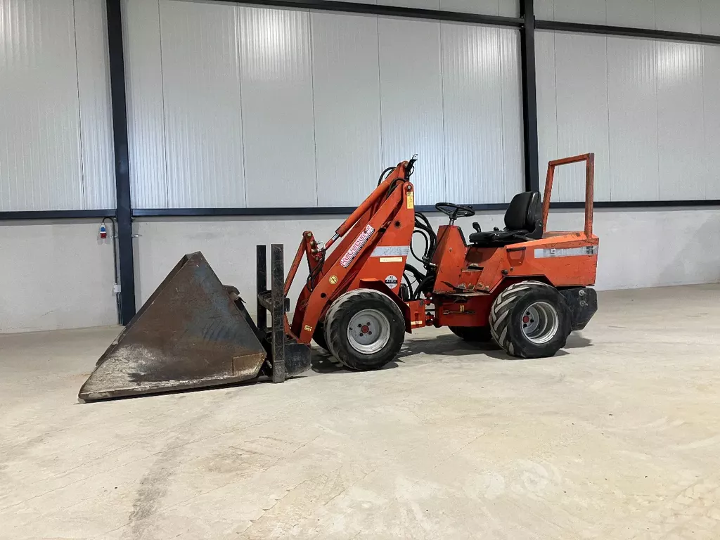 Sch&auml;ffer 222 minishovel/shovel