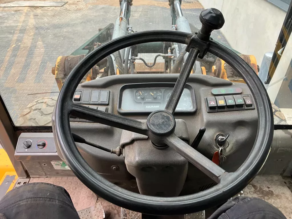 Ahlmann AZ150 shovel/wiellader Ahlmann AZ150 shovel/wiellader