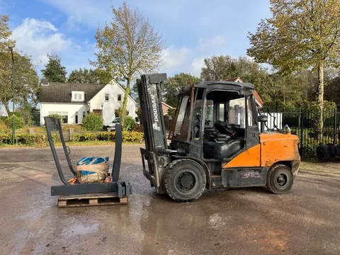 te koop doosan diesel heftruck G55C-7