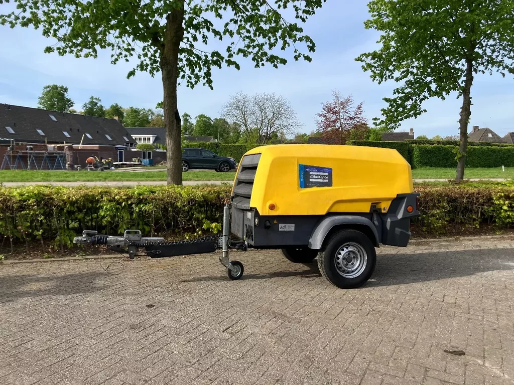 te Koop atlas copco Xas58 mobiele compressor