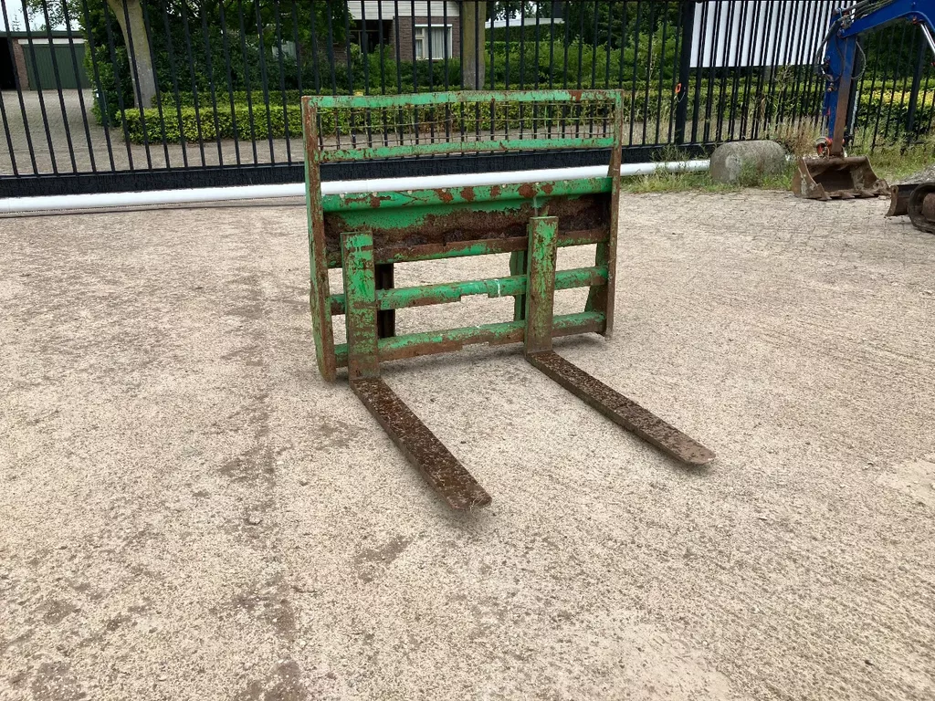 te koop gehl schranklader vorkenbord/palletbord