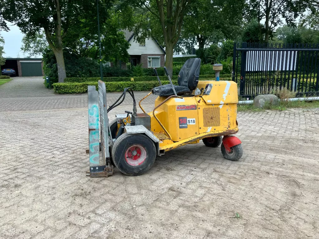 te koop rollmops/knikmops minishovel