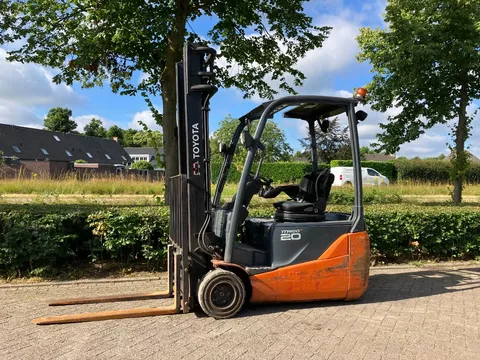 te koop toyota 8FBE20T elektrische heftruck