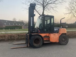 te koop doosan D80s-5 8ton heftruck