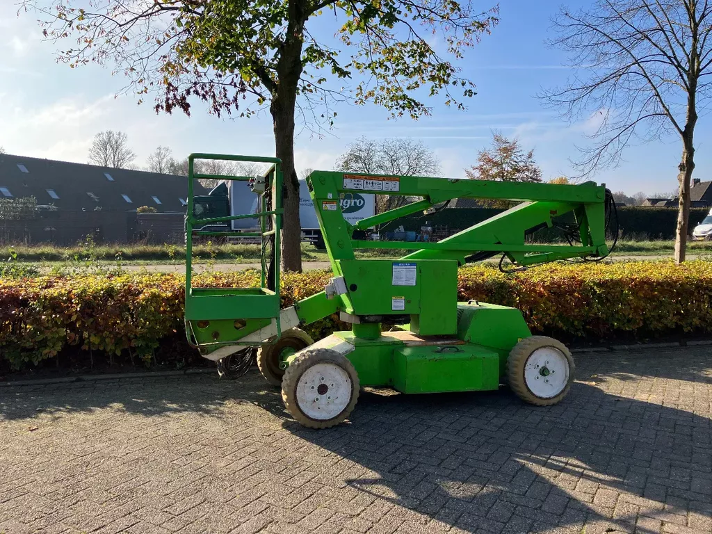 te koop niftylift HR12 hoogwerker/schaarhoogwerker