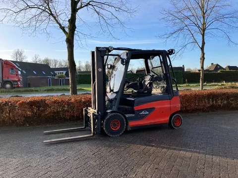 te koop linde E25L-02 elektrische heftruck