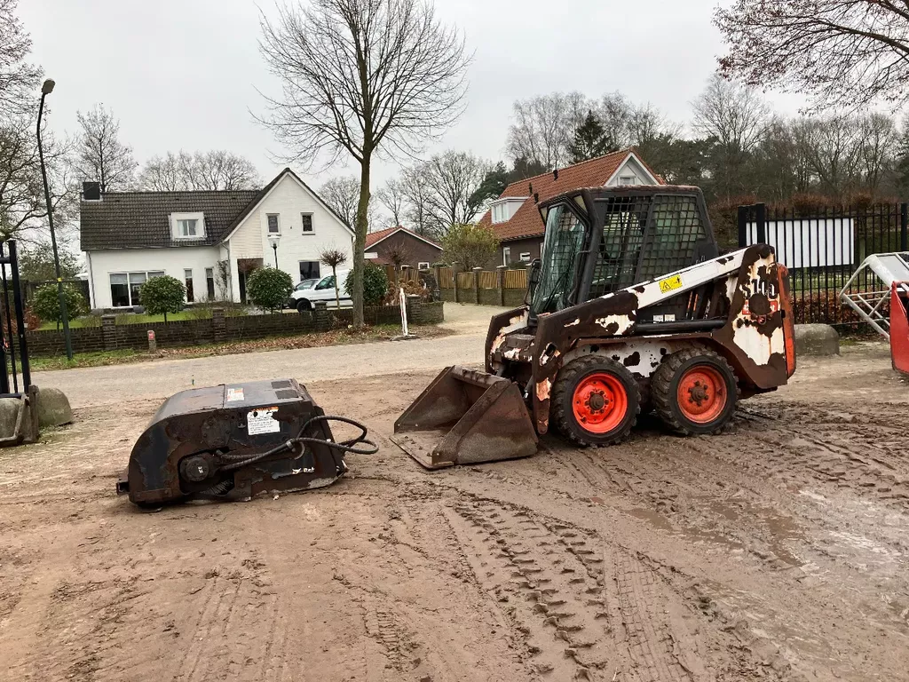 te koop bobcat S100 schranklader/wiellader