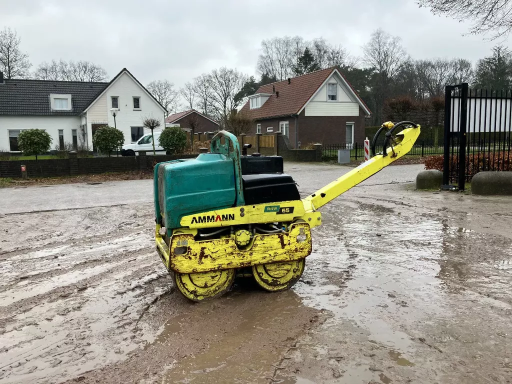 te koop ammann ARW65 trilwals