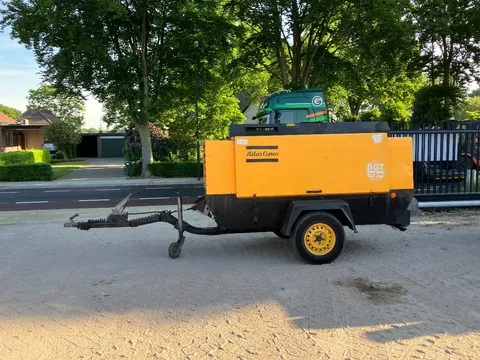 Atlas-Copco Xas 136DD mobiele compressor